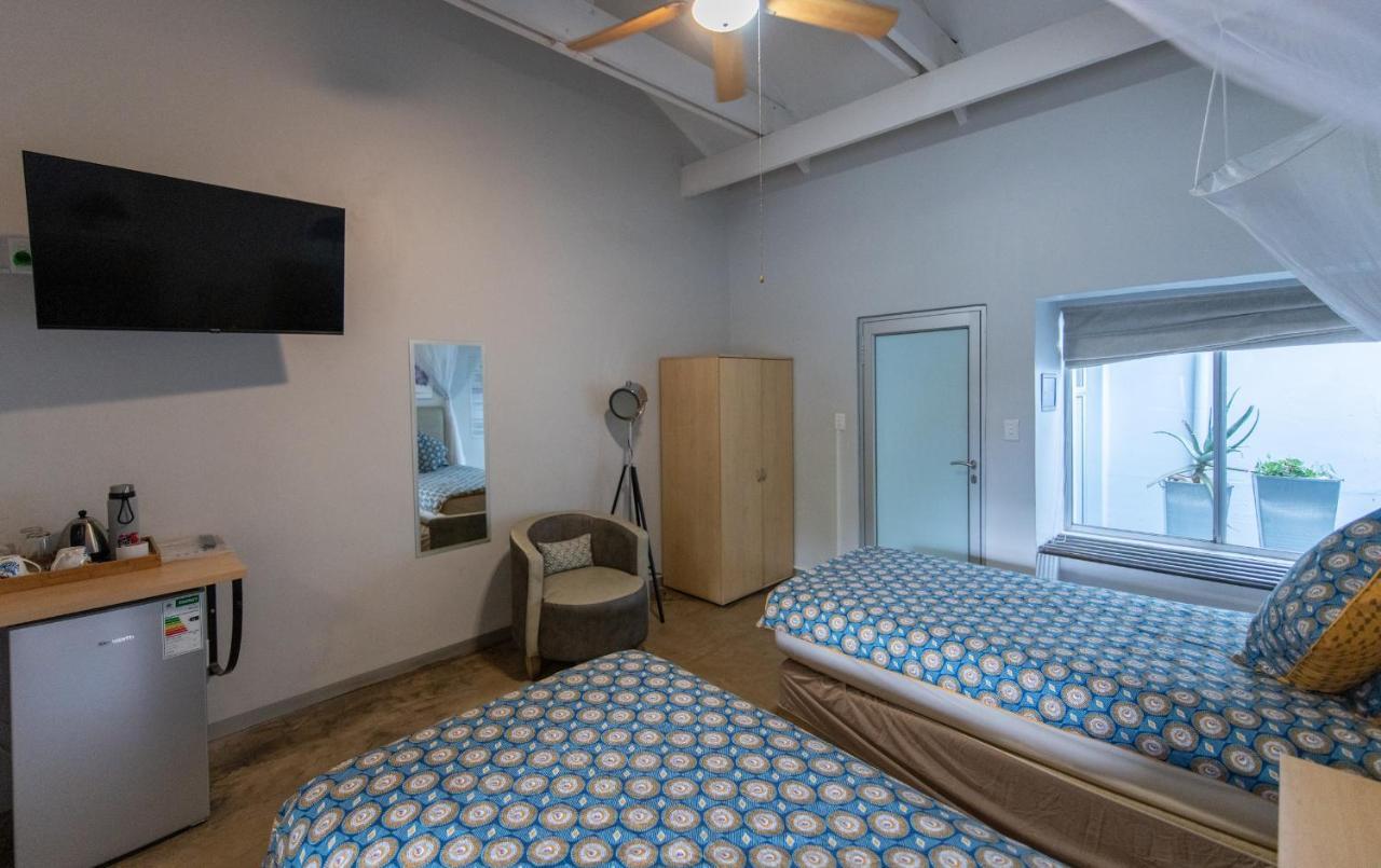 Vondelhof Guesthouse 빈트후크 외부 사진